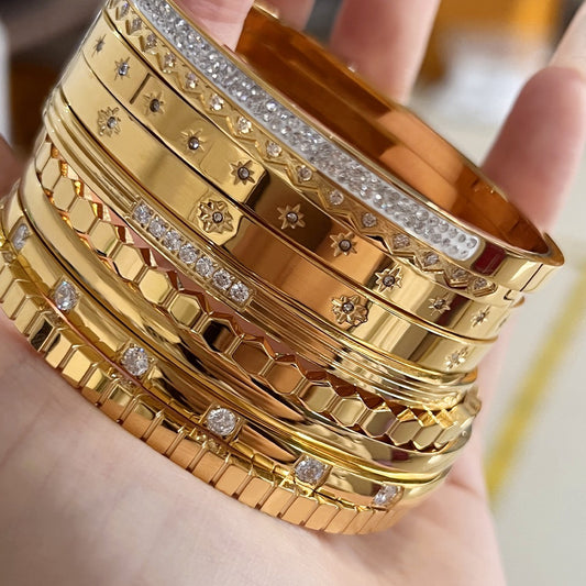 18K coated stainless steel zircon decorated bangle