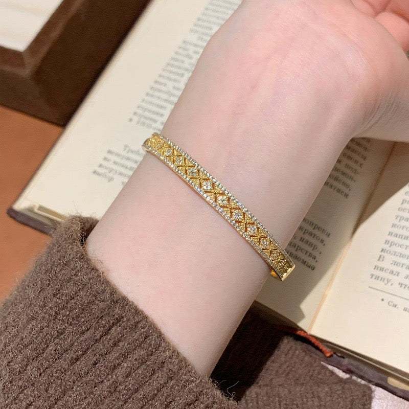 Vintage Filigree Pave Diamond Gold Bangle Bracelet | Luxury Retro Hollow Cuff