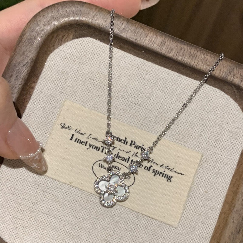 Shell Four-Leaf Clover Necklace