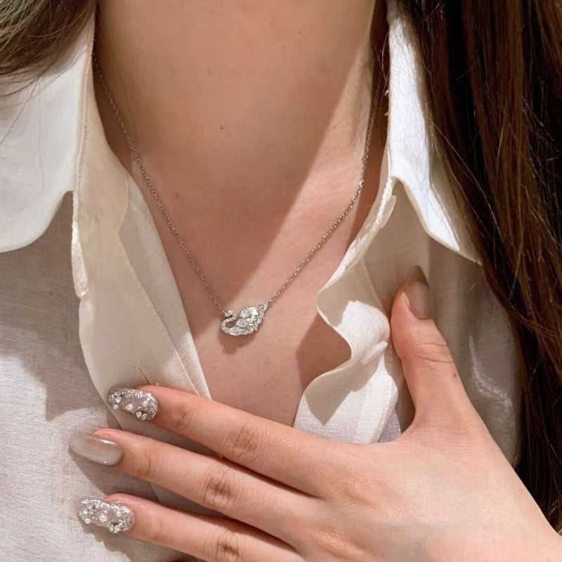 Sparkling Swan Necklace Set