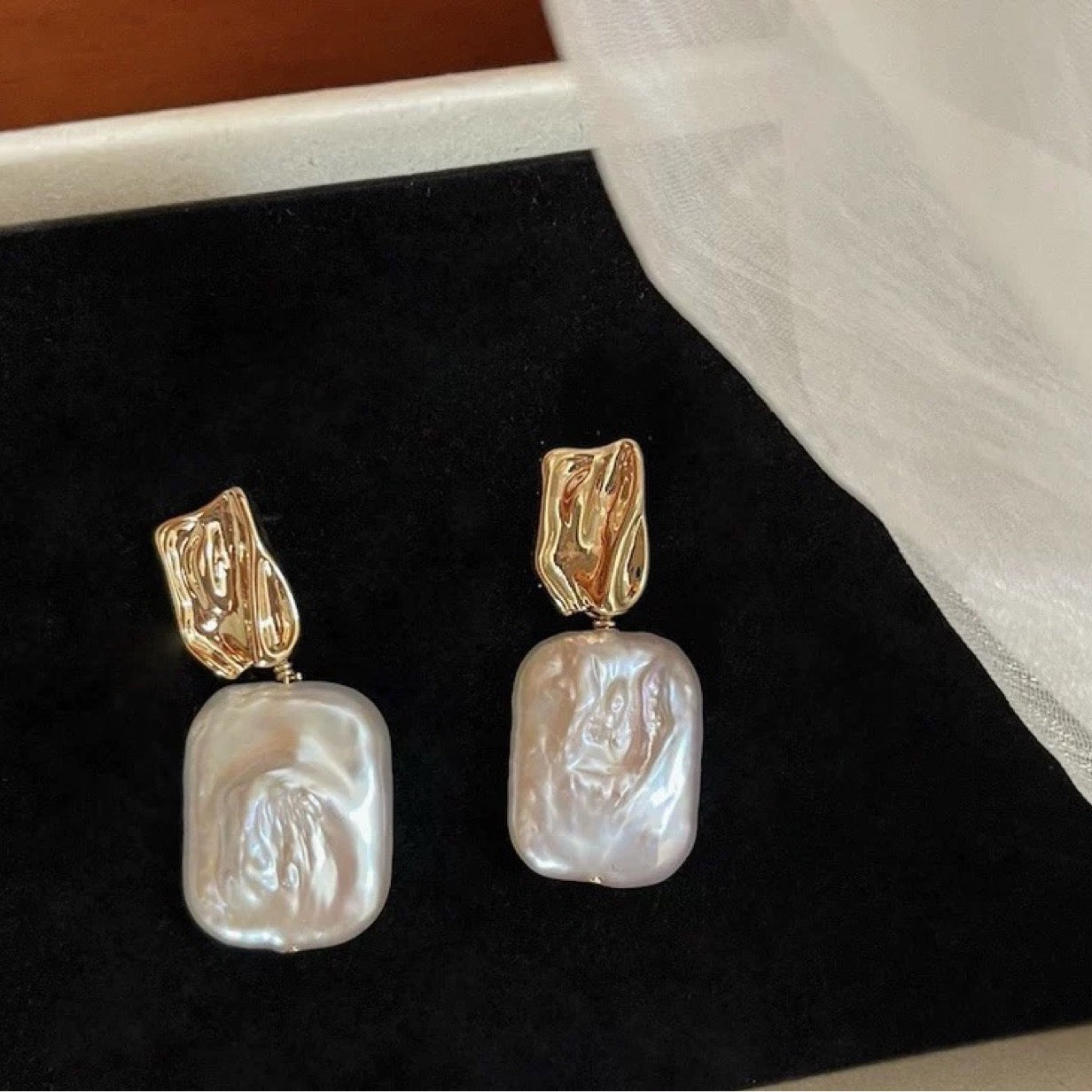 Natural baroque pearl earrings